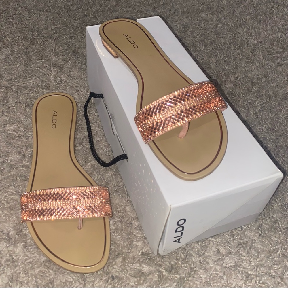 Sandals - Picture 2 of 4